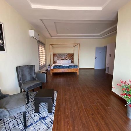 לקי Oceanfront Wavecrest Hotel מראה חיצוני תמונה