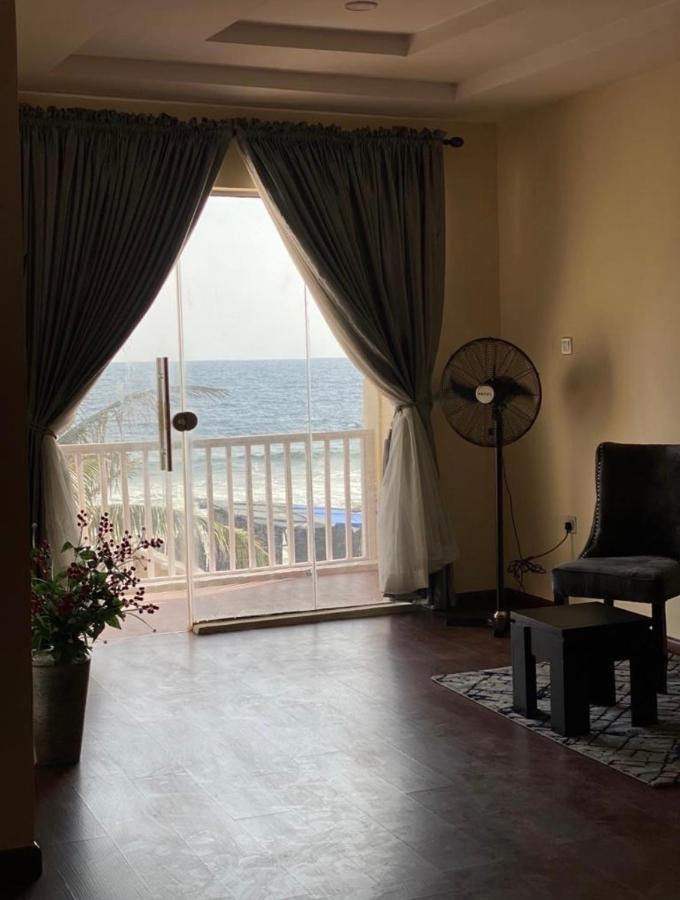 לקי Oceanfront Wavecrest Hotel מראה חיצוני תמונה