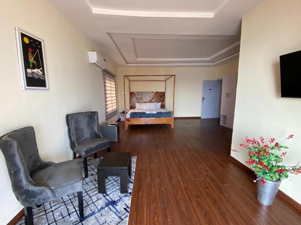לקי Oceanfront Wavecrest Hotel מראה חיצוני תמונה
