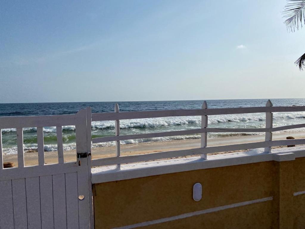 לקי Oceanfront Wavecrest Hotel מראה חיצוני תמונה